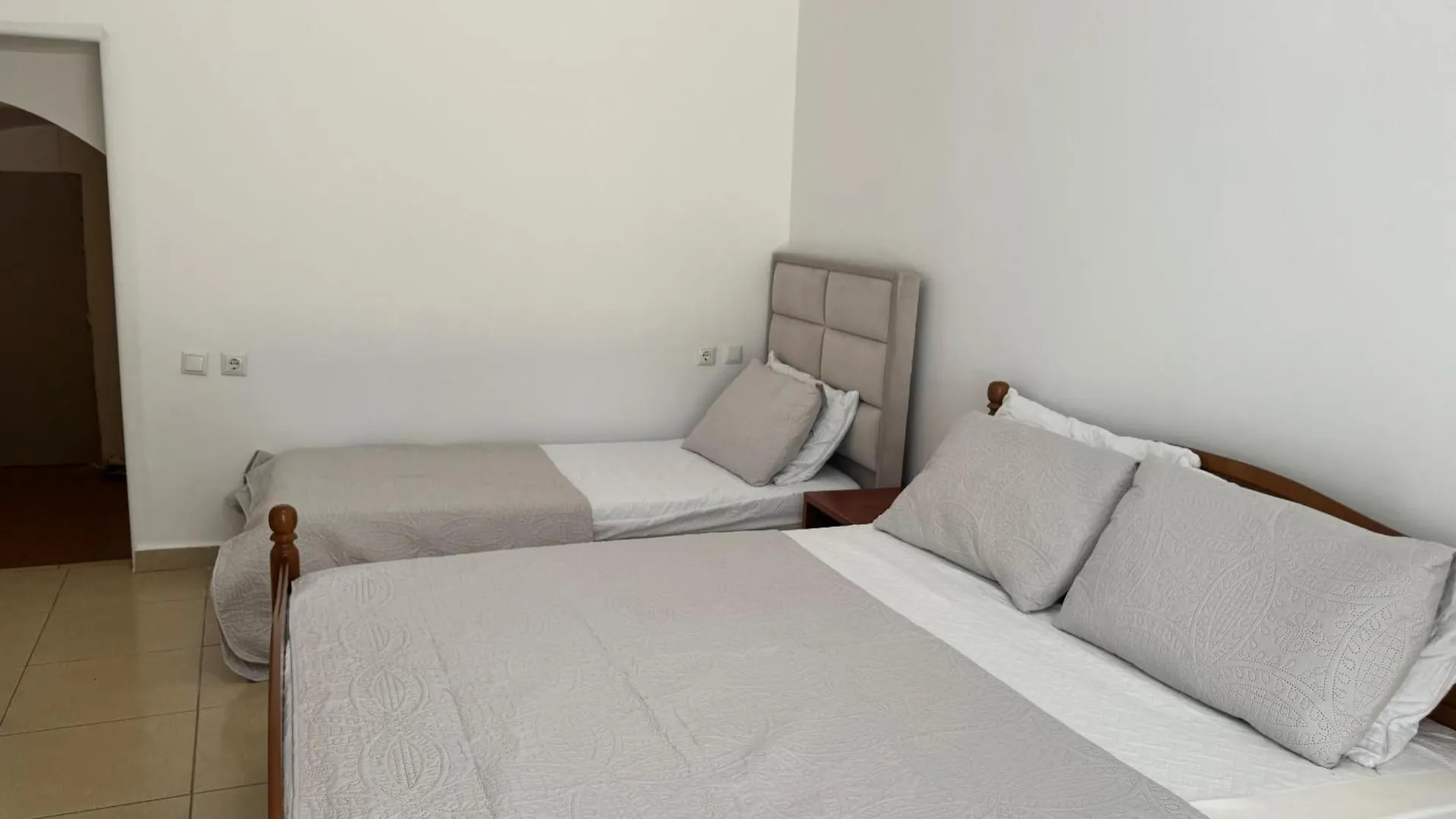 Qirjako'S Rooms Химара Гостевой дом