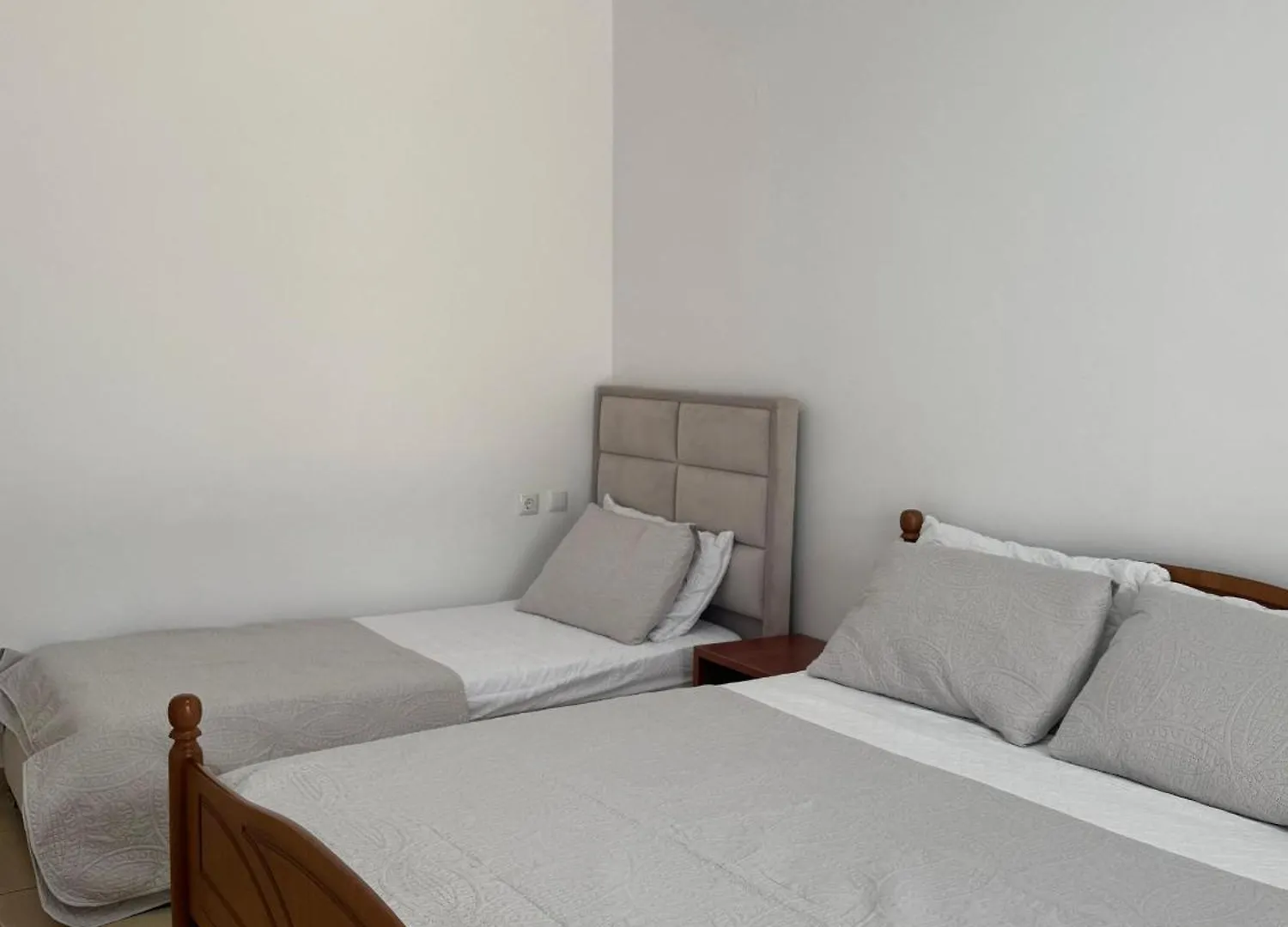 Qirjako'S Rooms Химара 0*,  Албания
