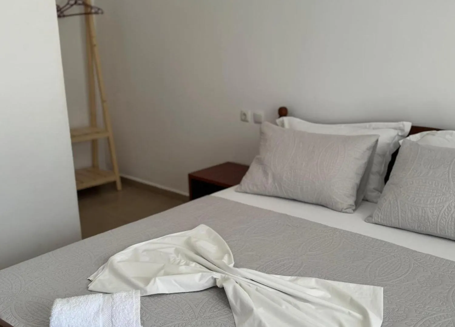 Qirjako'S Rooms Химара Албания